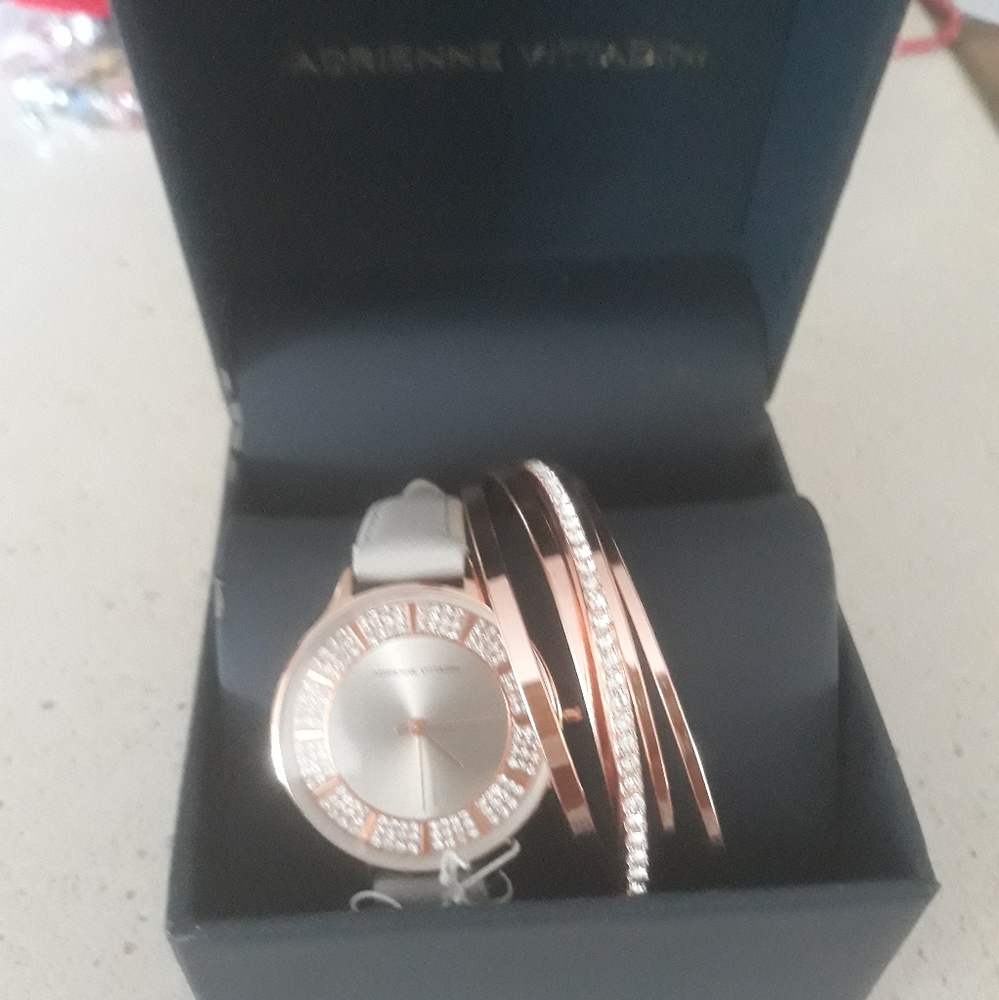 Watch Set - Picture 2 of 2